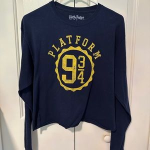 Harry Potter Platform 9 3/4 Cropped long sleeve navy blue